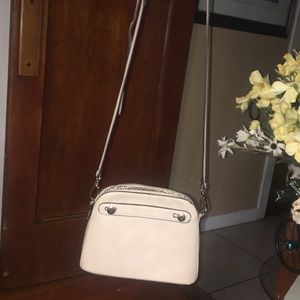 Light pink shoulder bag